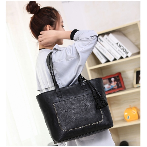 Tote Vintage Handbag - Picture 3 of 6